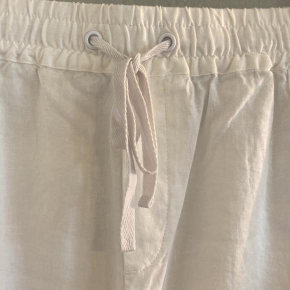 30. Perfect Summer Linen/viscose shorts! - Picture 3 of 9